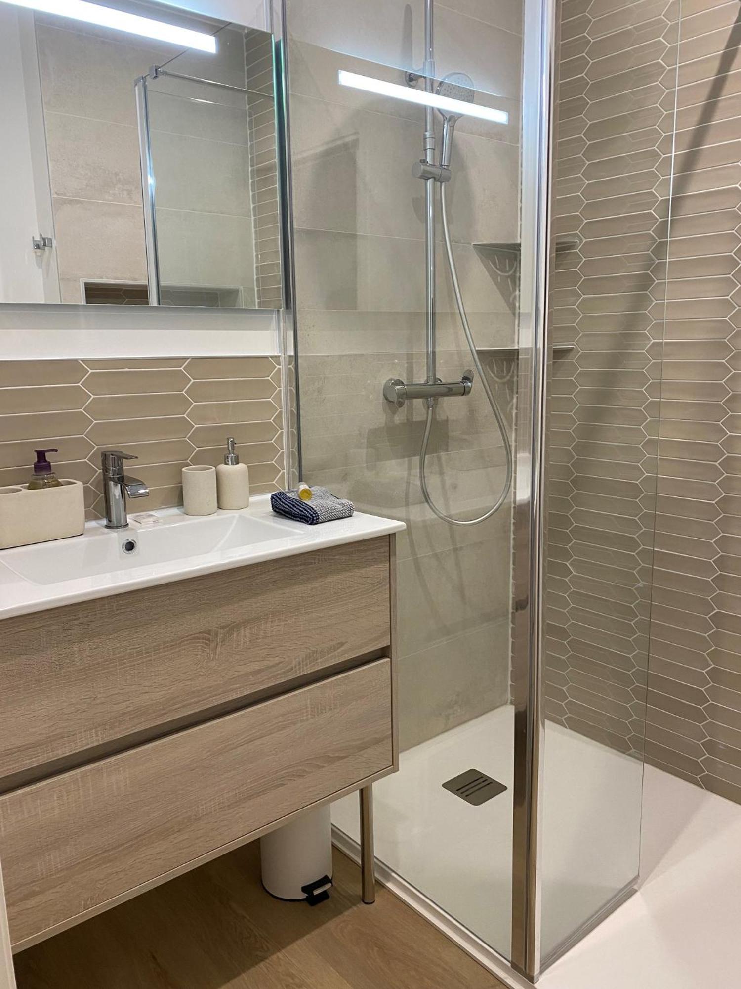 Sète Luxe & Confort, Spacieux, Neuf, Clim Et Central מראה חיצוני תמונה